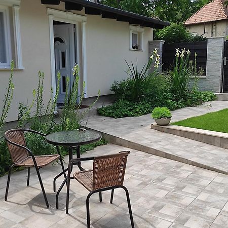 Garden Home Törökbálint Dış mekan fotoğraf